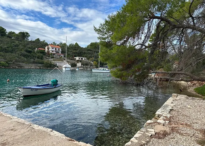 Kuca Za Odmor Perla 度假居 Nečujam