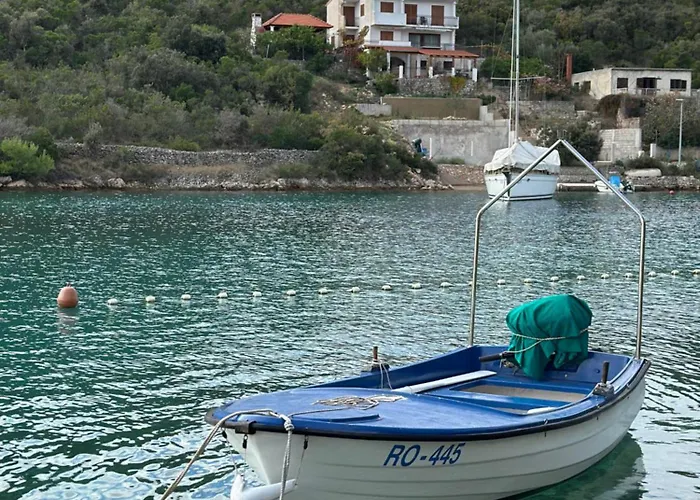 Kuca Za Odmor Perla 度假居 Nečujam
