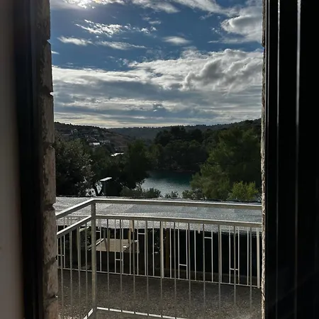 Kuca Za Odmor Perla Nečujam